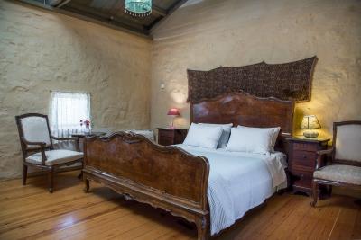 Bedroom-B-top-floor