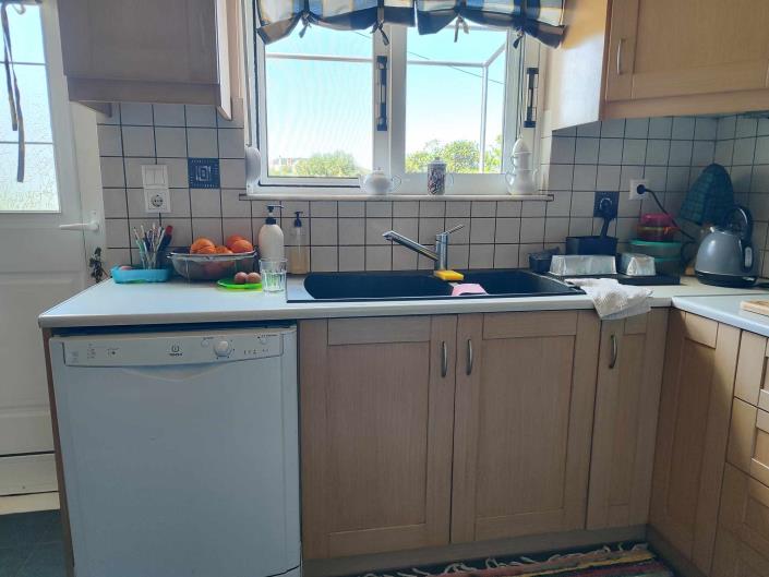 Image No.8-3 Bed House for sale