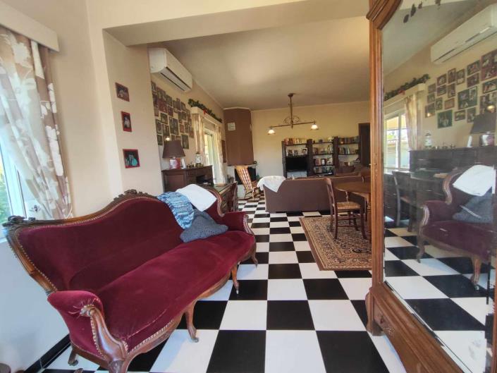 Image No.6-3 Bed House for sale