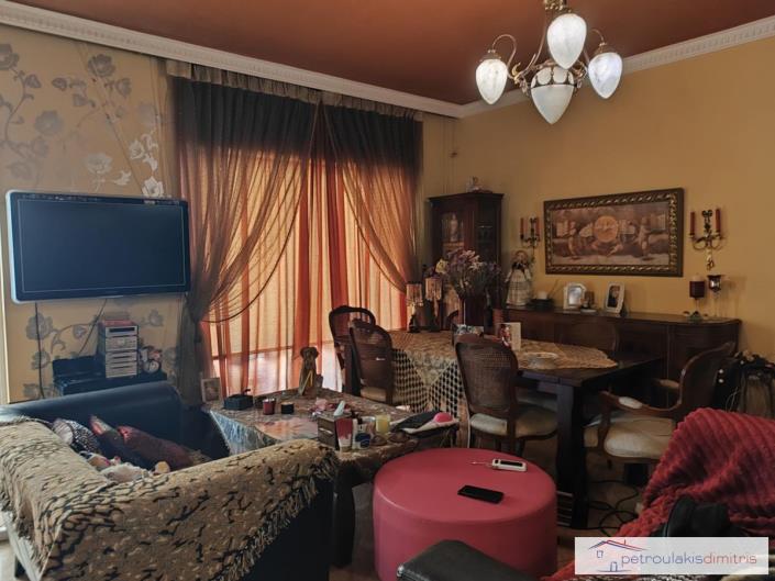 Image No.2-Appartement de 2 chambres à vendre à Chania