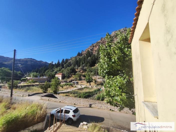 Image No.3-Maison de village de 1 chambre à vendre à Theriso