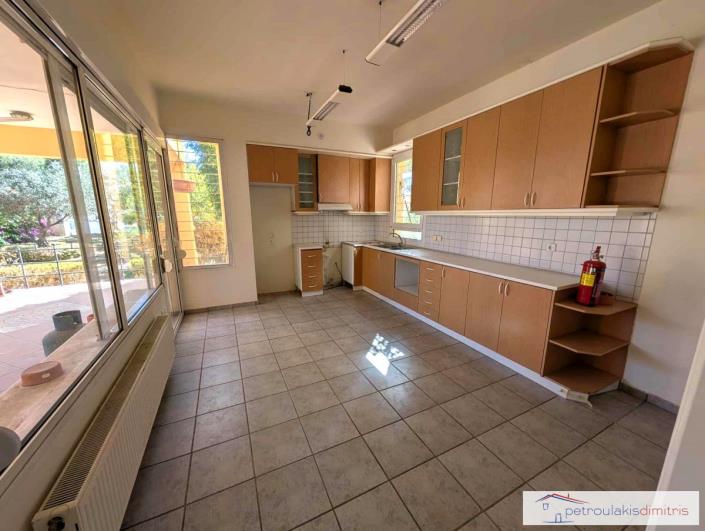 Image No.10-4 Bed Maisonette for sale