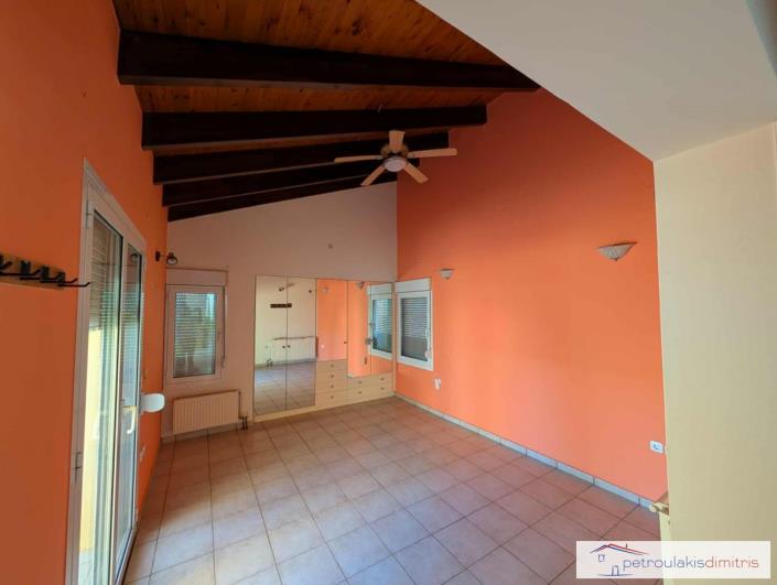 Image No.17-4 Bed Maisonette for sale