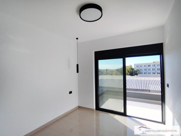 Image No.9-Appartement de 2 chambres à vendre à Chania