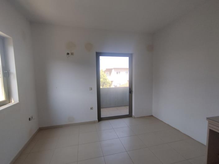 Image No.20-6 Bed Duplex for sale