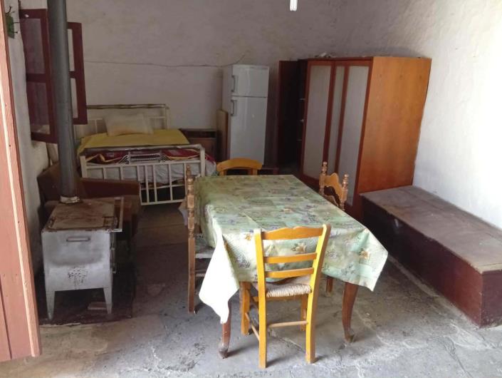 Image No.10-2 Bed Country House for sale