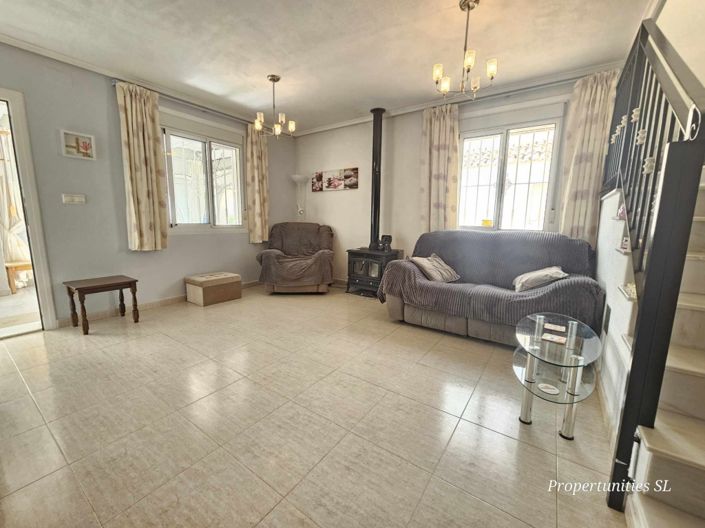 Image No.10-4 Bed House for sale