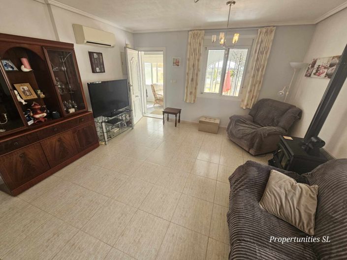 Image No.12-4 Bed House for sale