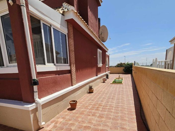 Image No.4-4 Bed House for sale