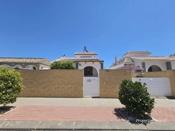 Propriété de 4 chambres à vendre à Avileses