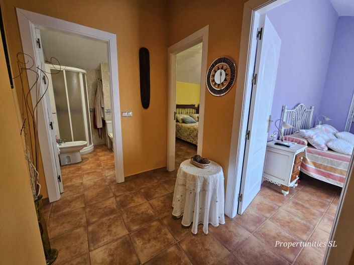 Image No.31-5 Bed Villa / Detached for sale