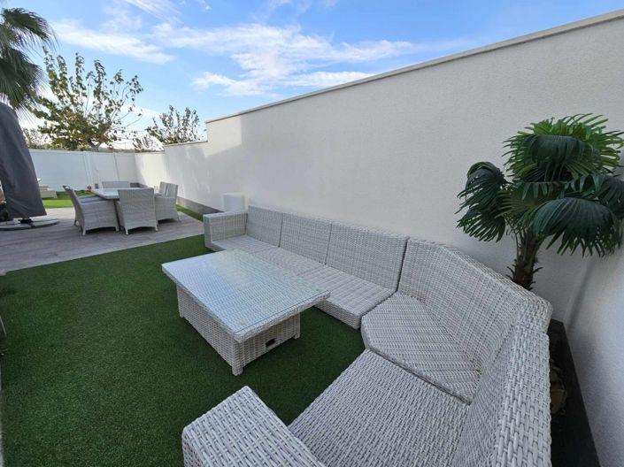 Image No.13-4 Bed Property for sale