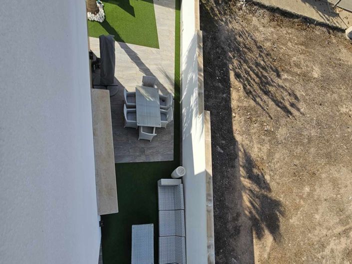 Image No.59-4 Bed Property for sale