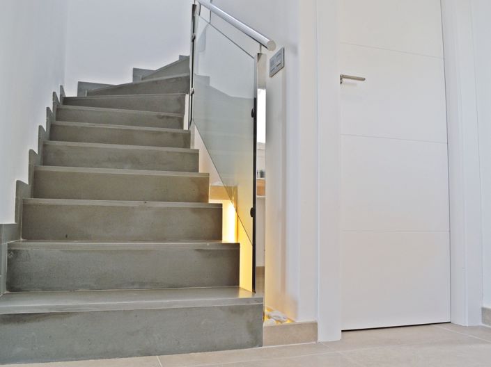 Image No.13-3 Bed Property for sale