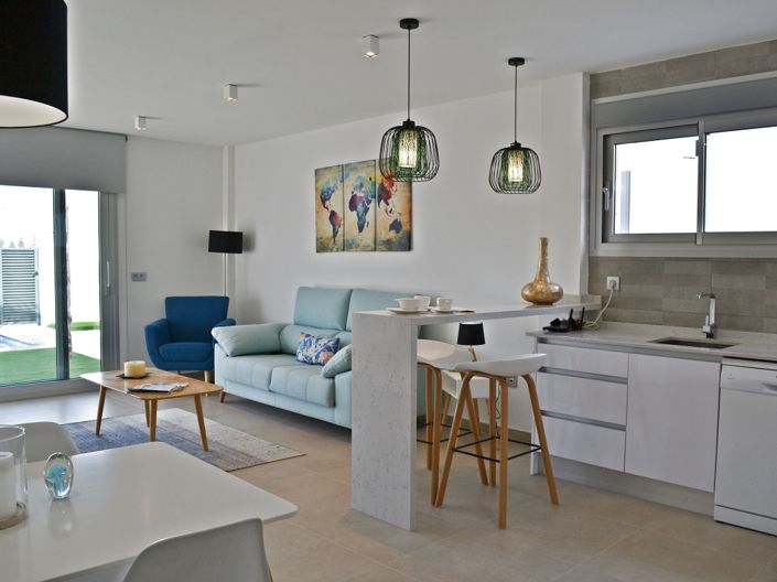 Image No.4-3 Bed Property for sale