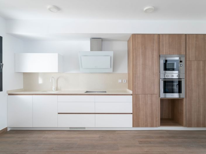 Image No.9-3 Bed Property for sale