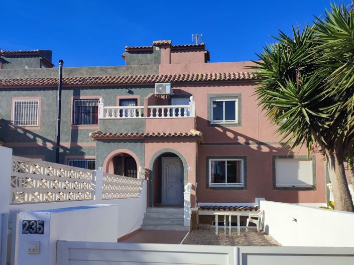 3 Bedrooms property for sale in Balsicas Electric/Solar Hot Water £