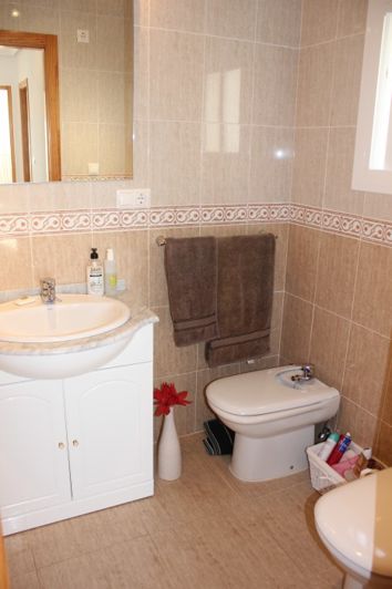 Image No.15-2 Bed Property for sale