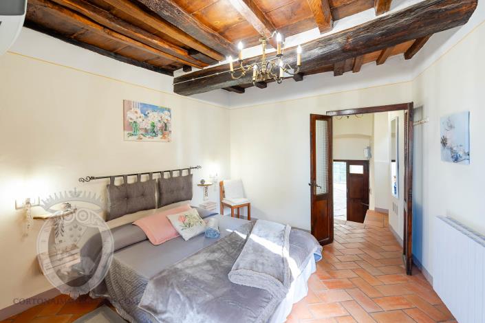 Image No.14-2 Bed Apartment for sale