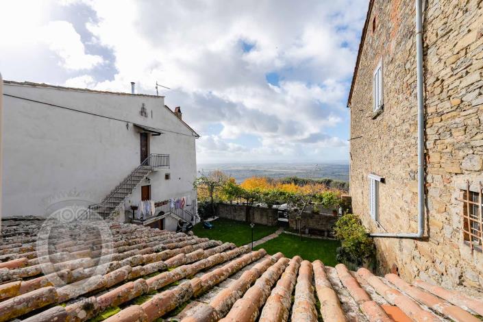 Image No.16-2 Bed Apartment for sale