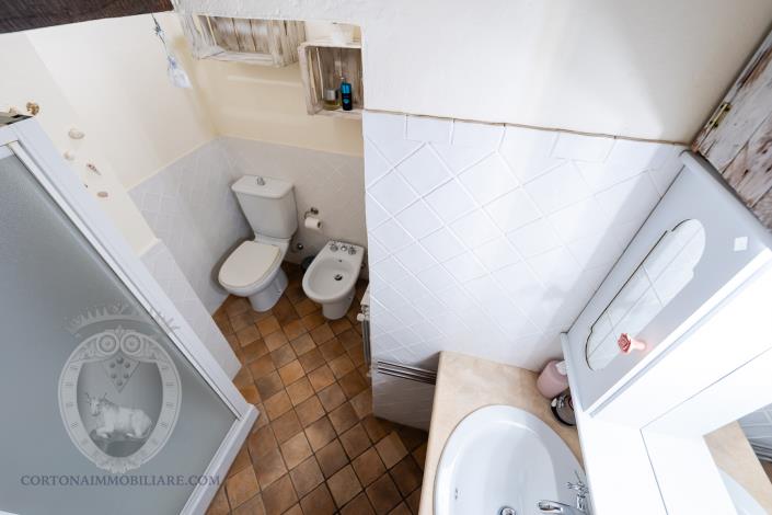 Image No.17-2 Bed Apartment for sale