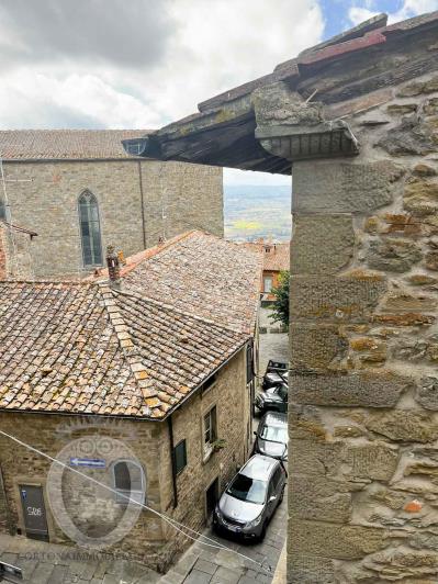 Image No.32-Maison de ville de 3 chambres à vendre à Cortona