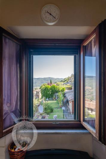 Image No.10-3 Bed Apartment for sale