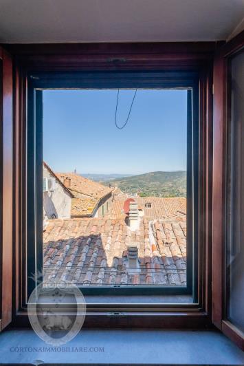 Image No.18-3 Bed Apartment for sale