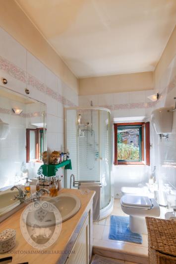 Image No.20-3 Bed Apartment for sale