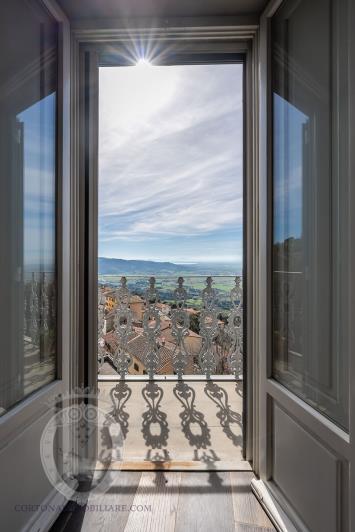 Image No.10-4 Bed Apartment for sale