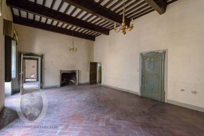 Image No.6-4 Bed Property for sale