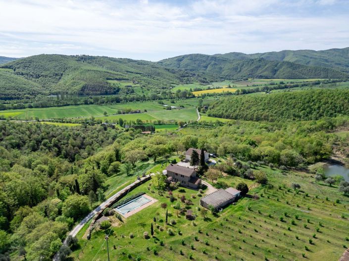 Image No.1-Propriété à vendre à Cortona