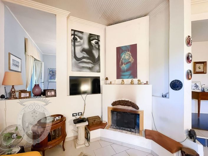 Image No.31-Property for sale