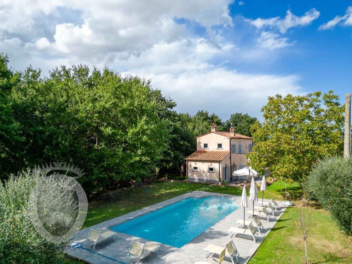 Image No.1-Propriété à vendre à Cortona