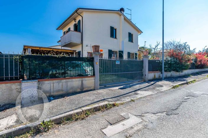 Image No.2-Propriété à vendre à Cortona