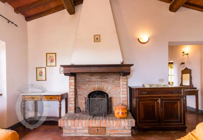 Image No.12-Ferme de 2 chambres à vendre à Cortona