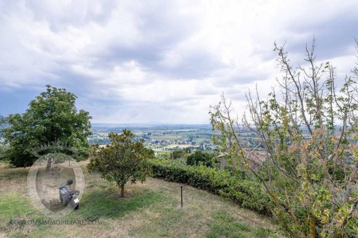 Image No.7-2 Bed Property for sale