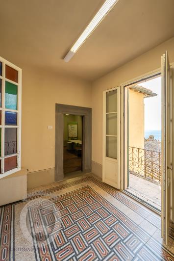 Image No.10-4 Bed House for sale