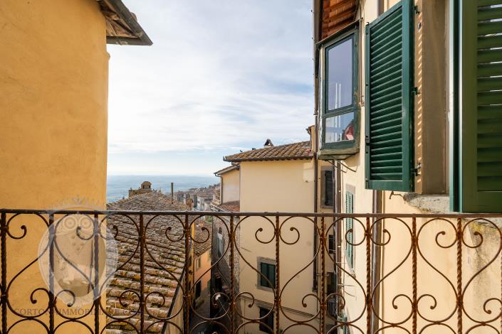 Image No.11-4 Bed House for sale