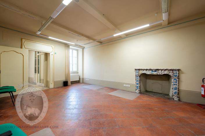 Image No.12-4 Bed House for sale