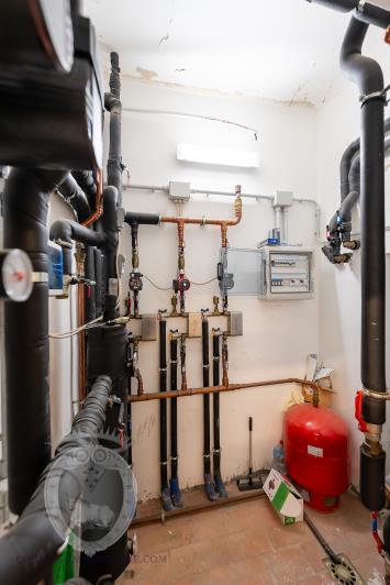 Image No.16-4 Bed House for sale