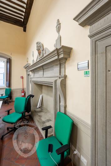 Image No.17-4 Bed House for sale