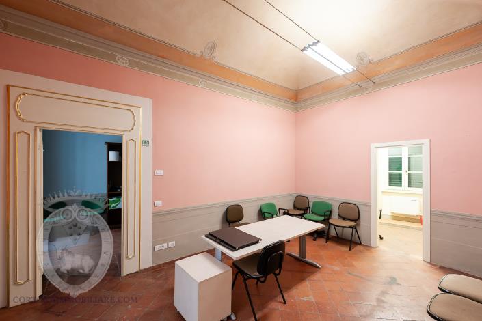 Image No.24-4 Bed House for sale