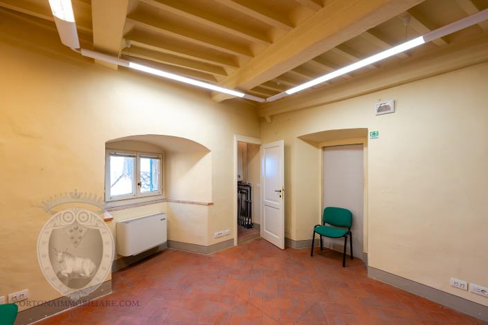 Image No.33-4 Bed House for sale