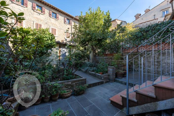 Image No.4-Maison de ville de 5 chambres à vendre à Cortona