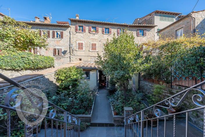 Image No.9-Maison de ville de 5 chambres à vendre à Cortona