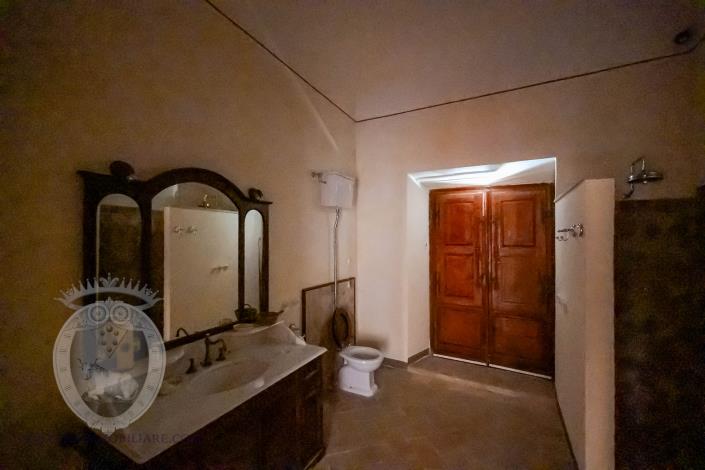 Image No.8-Villa de 4 chambres à vendre à Cortona