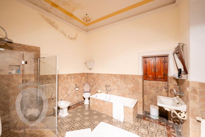 Image No.12-Villa de 4 chambres à vendre à Cortona