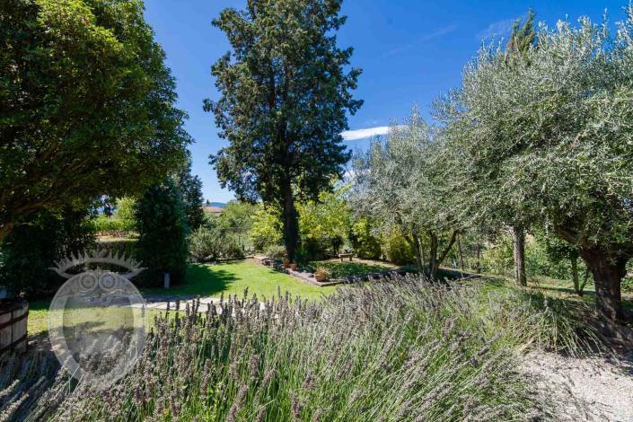 Image No.18-8 Bed Country House for sale