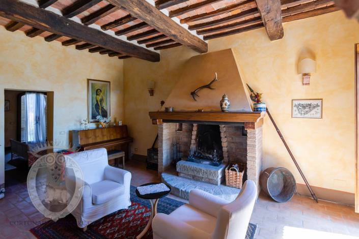 Image No.30-8 Bed Country House for sale